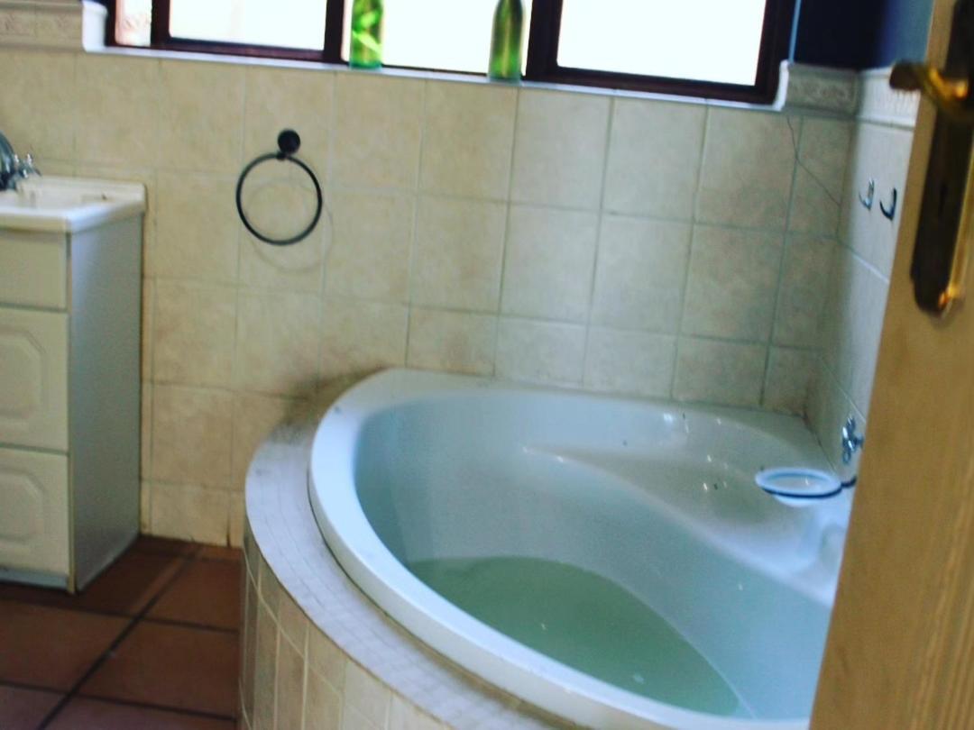 Patogeng Self Catering - Da Gama Dam View Villa White River Eksteriør billede